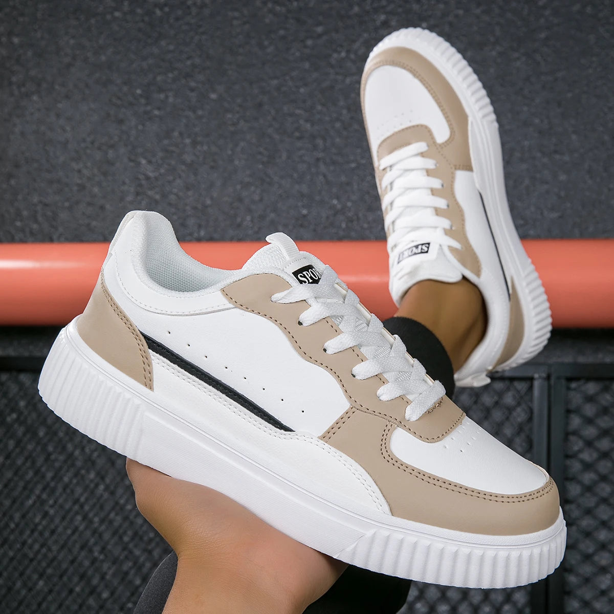 Men's Summer Breathable Trendy Versatile Casual White Sneakers for Teenagers Non-Slip Sports Thick-Soled White Shoes