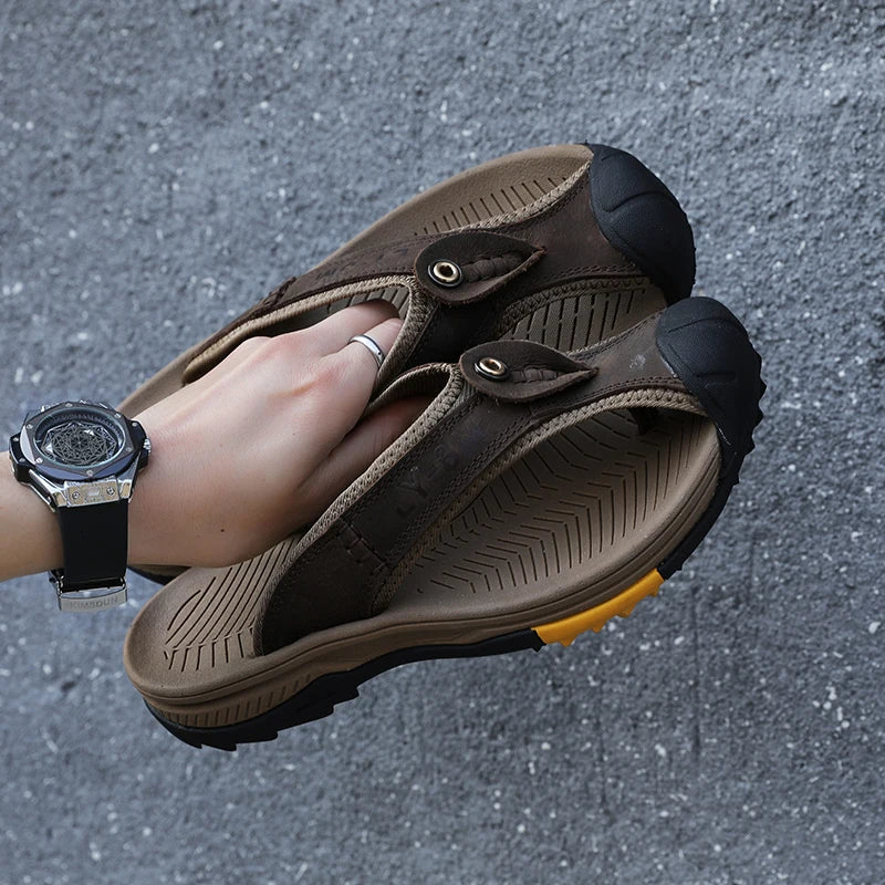 Genuine Cow Leather Shoes Men Sandals Mens Flip Flops Men's Casual Shoes Classic Massage Beach Slippers Anti-slip Summer 2021