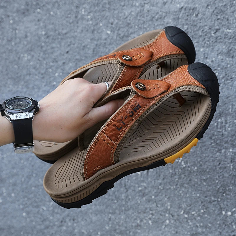 Genuine Cow Leather Shoes Men Sandals Mens Flip Flops Men's Casual Shoes Classic Massage Beach Slippers Anti-slip Summer 2021