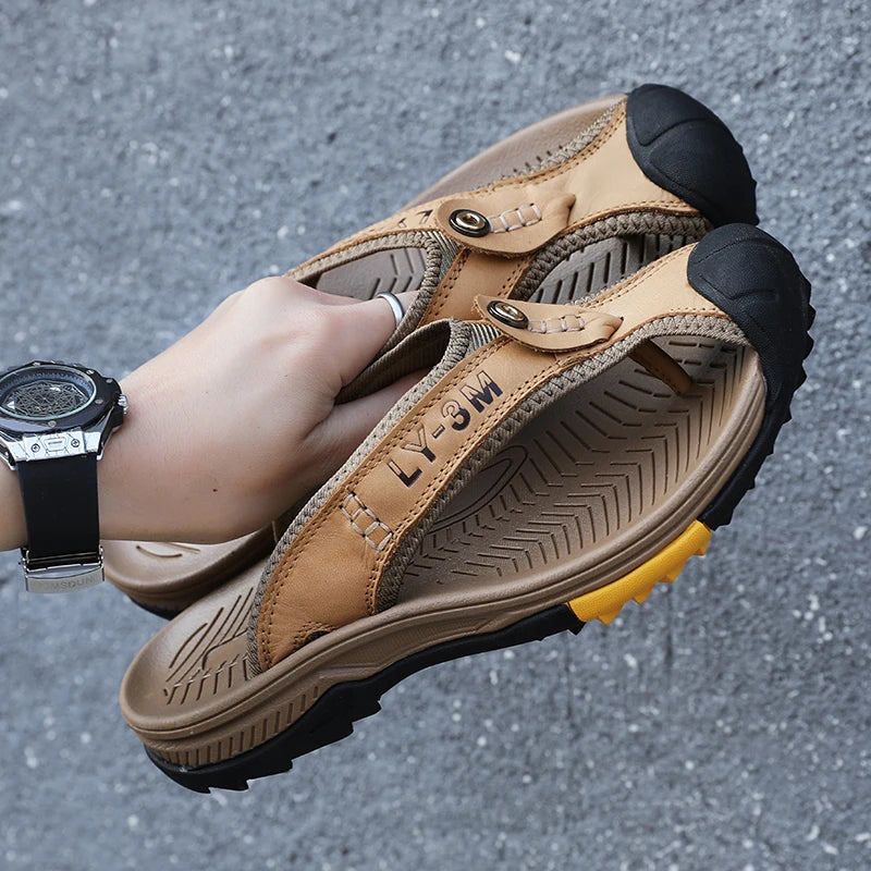Genuine Cow Leather Shoes Men Sandals Mens Flip Flops Men's Casual Shoes Classic Massage Beach Slippers Anti-slip Summer 2021