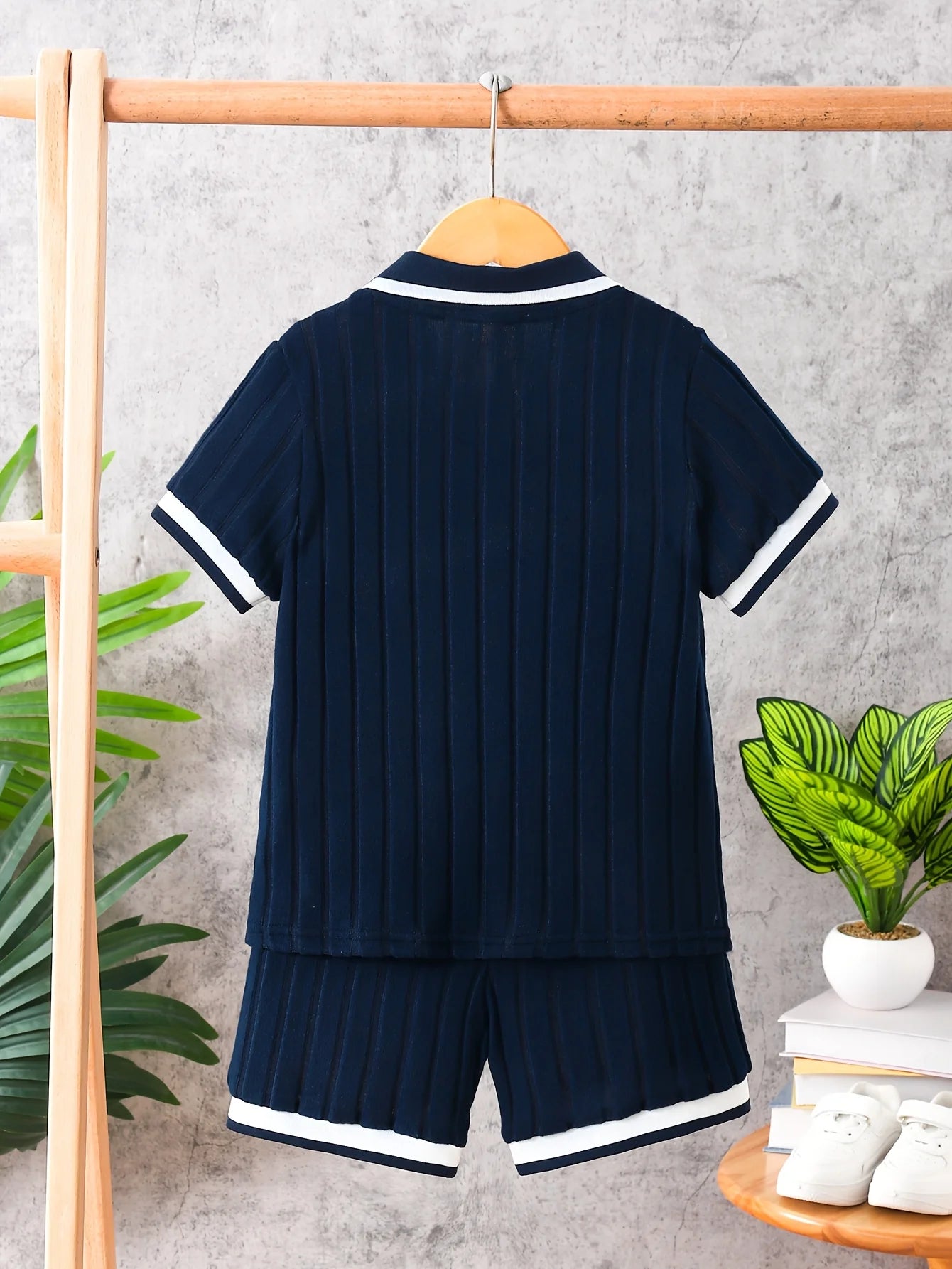 Children's summer comfortable and versatile clothing, suitable for outdoor sports and daily wear, as a first choice as a gift
