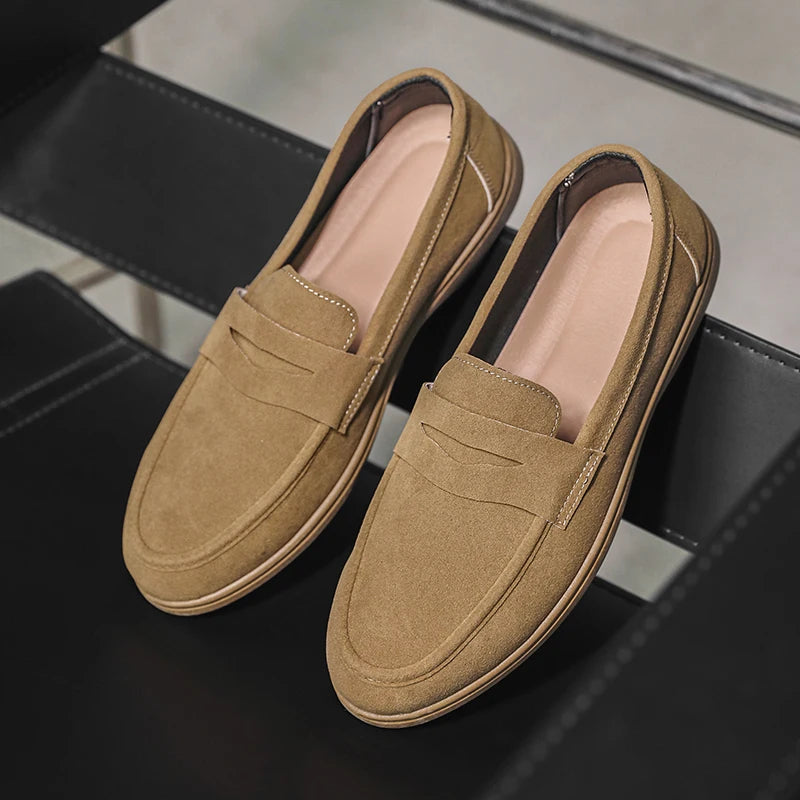 Men's shoes in spring and autumn, casual and convenient, versatile and comfortable, retro trendy shoes, lazy shoes